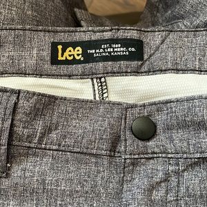 Lee Cargo Shorts size 46